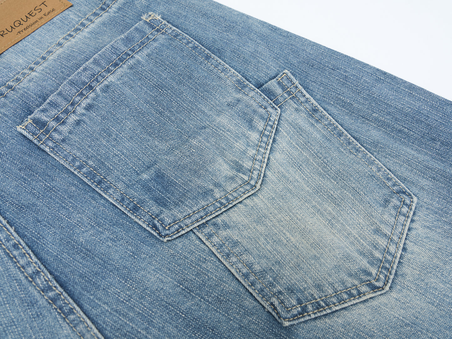 Loose Fit Washed Jeans
