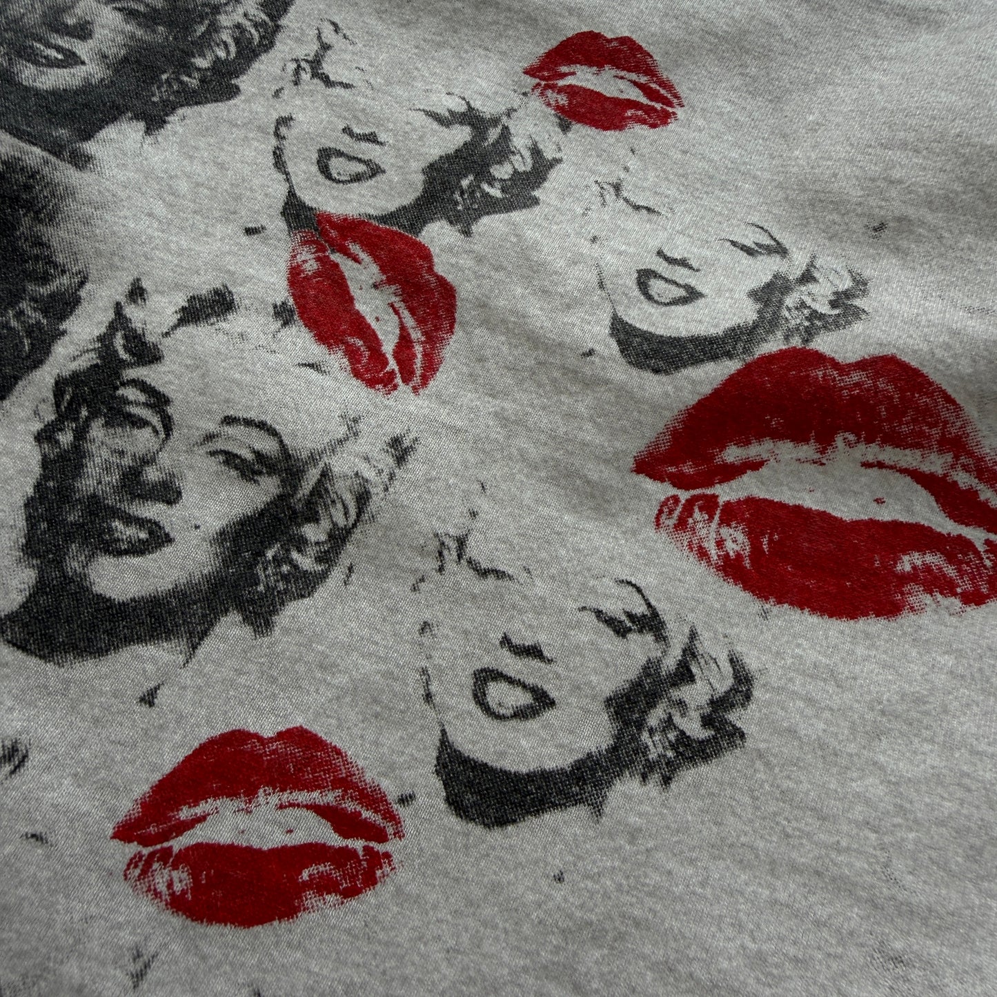 Kiss Icon Tee