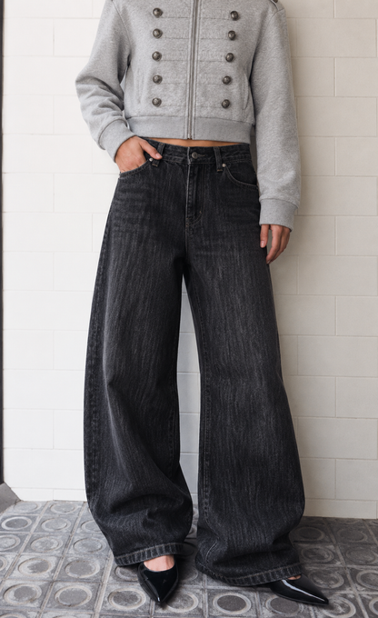 Script Jeans